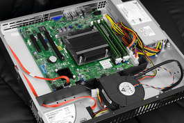 400Gb SSD диск S3700 от синонима надежности - Intel!